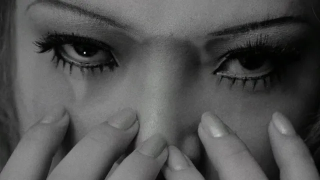 Funeral Parade of Roses